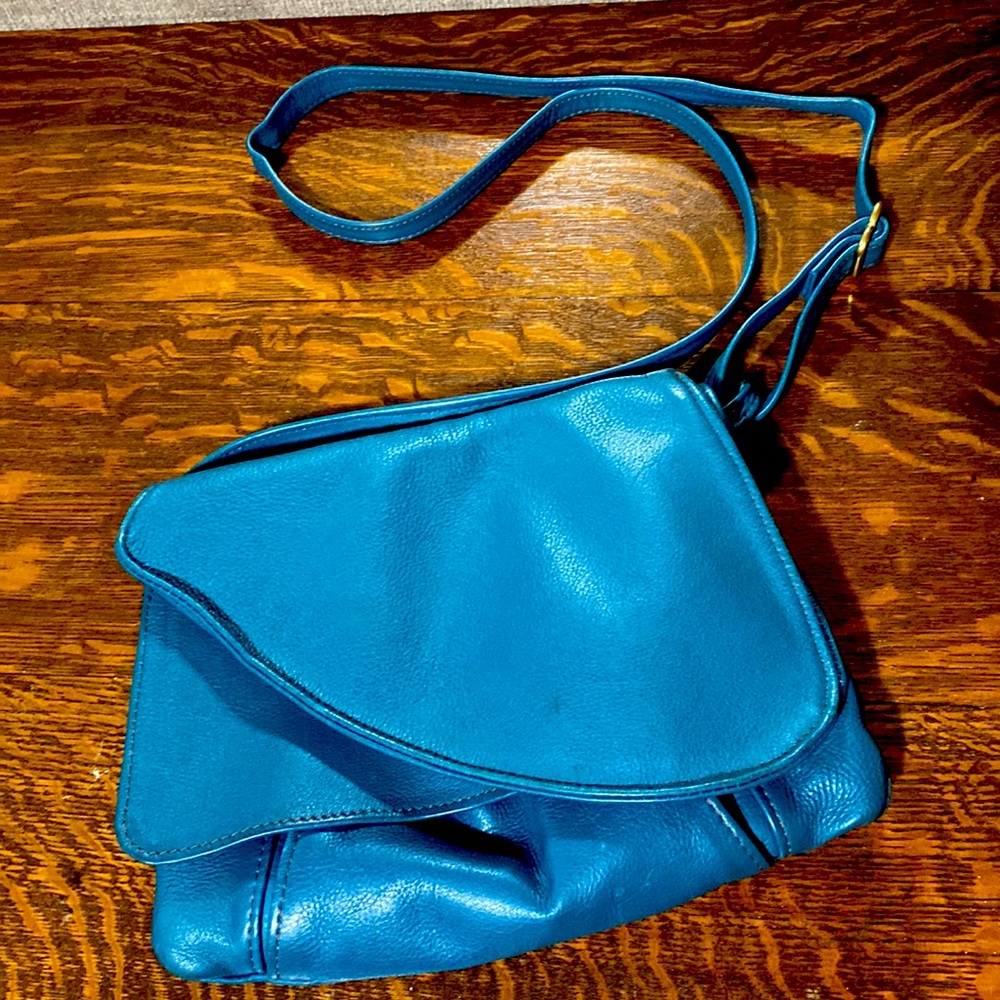 Victoria Leather Company Crossbody Bag